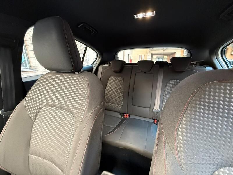 Usata Ford Focus ST-Line 150 CV (110 kW) 2020 Bianco Berlina