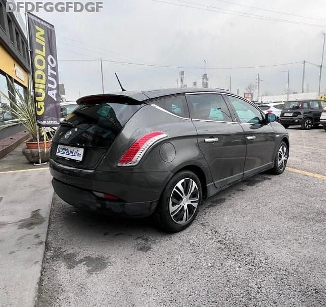 Usata Lancia Delta 120 CV (88 kW) 2009 Antracite Utilitaria