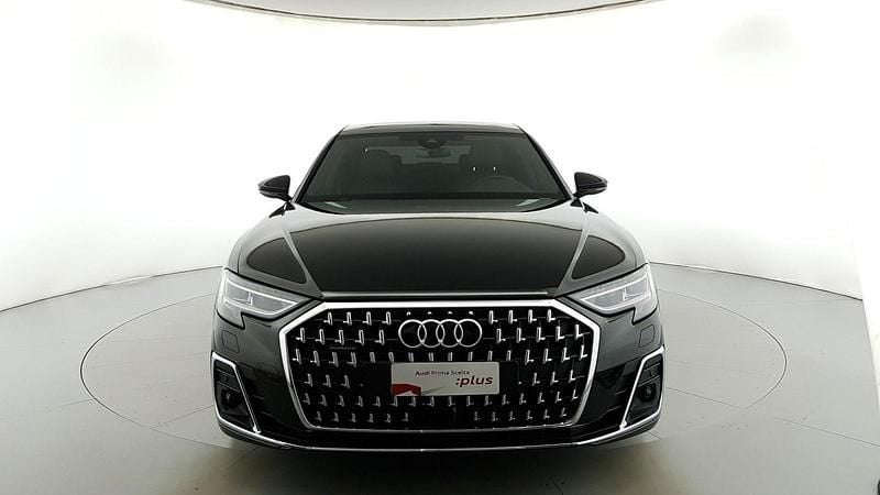 Usata Audi A8 Ambiente 340 CV (250 kW) 2024 Nero mito metallizzato Berlina