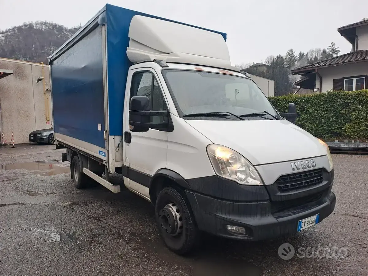 Usata Iveco Daily 170 CV (125 kW) 2014 Bianco Furgone