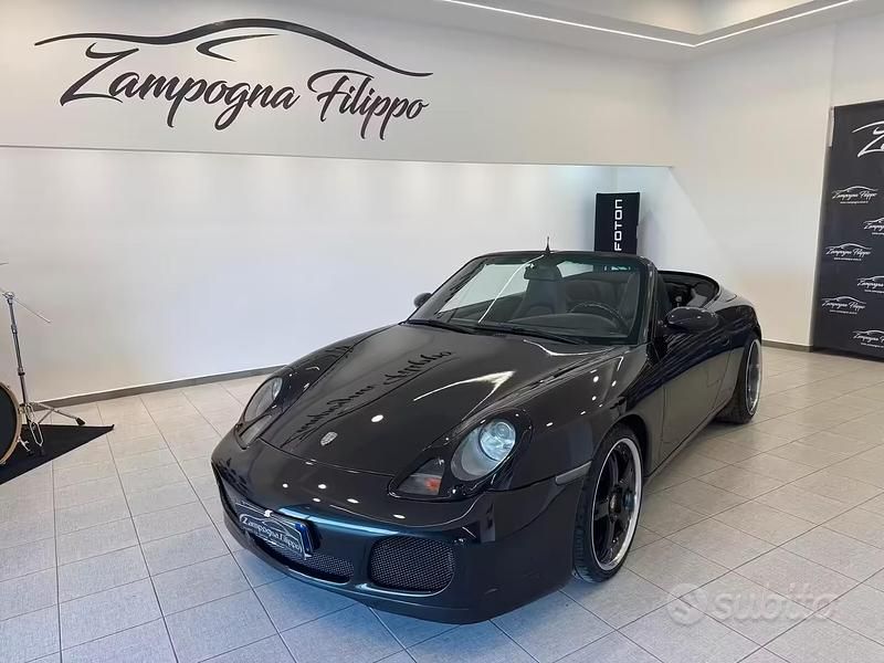 Usata Porsche 911 Carrera 4 Cabriolet 300 CV (220 kW) 2000 Nero Cabrio