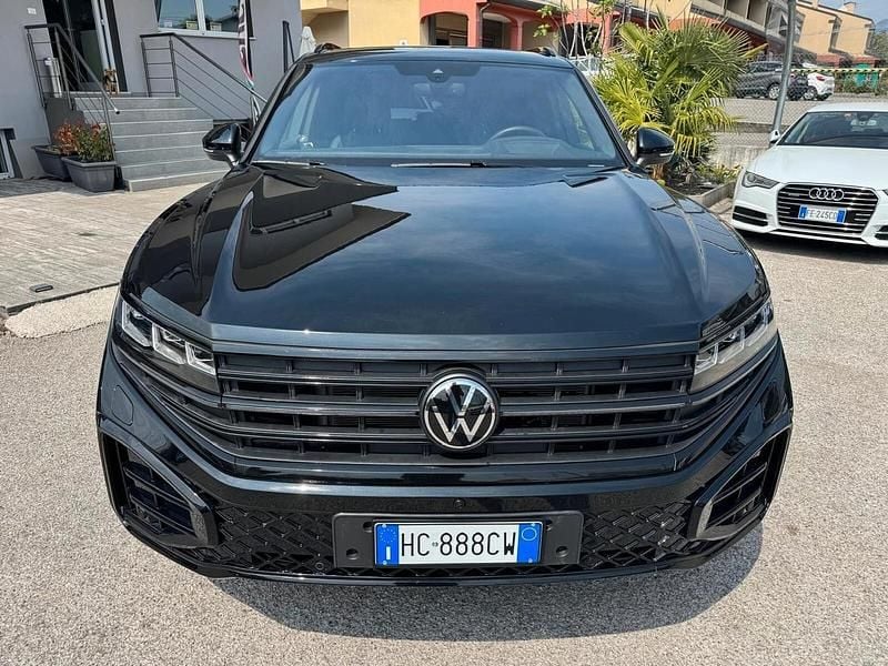 Usata VW Touareg R-line 340 CV (250 kW) 2025 Nero SUV