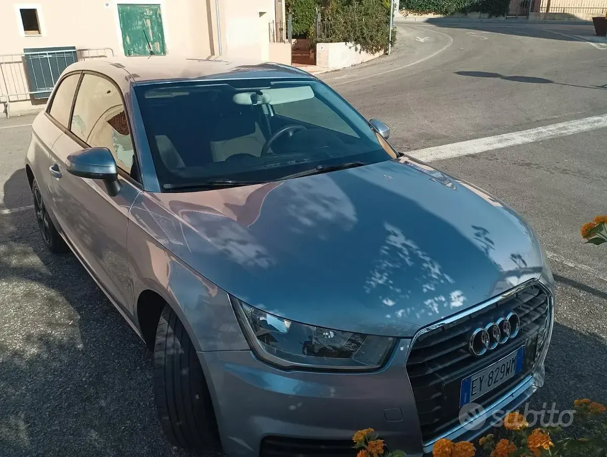 Usata Audi A1 90 CV (66 kW) 2015 Grigio Utilitaria