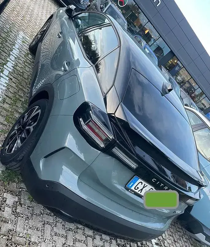 Nuova Citroën e-C4 61 kW (84 CV) 2025 Verde Berlina