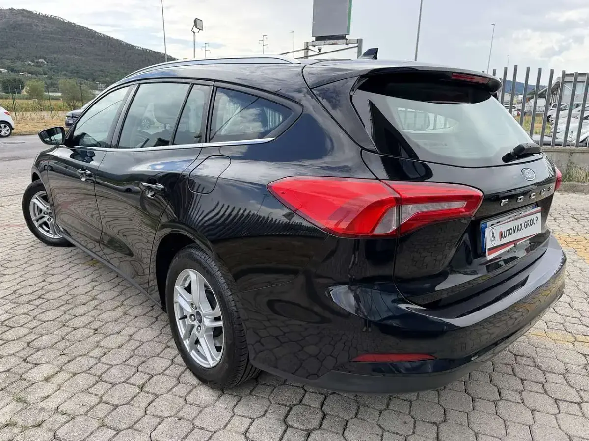 Usata Ford Focus Business Edition 120 CV (88 kW) 2020 Nero Station wagon