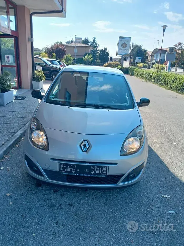 Usata Renault Twingo Dynamique 75 CV (55 kW) 2011 Grigio Utilitaria