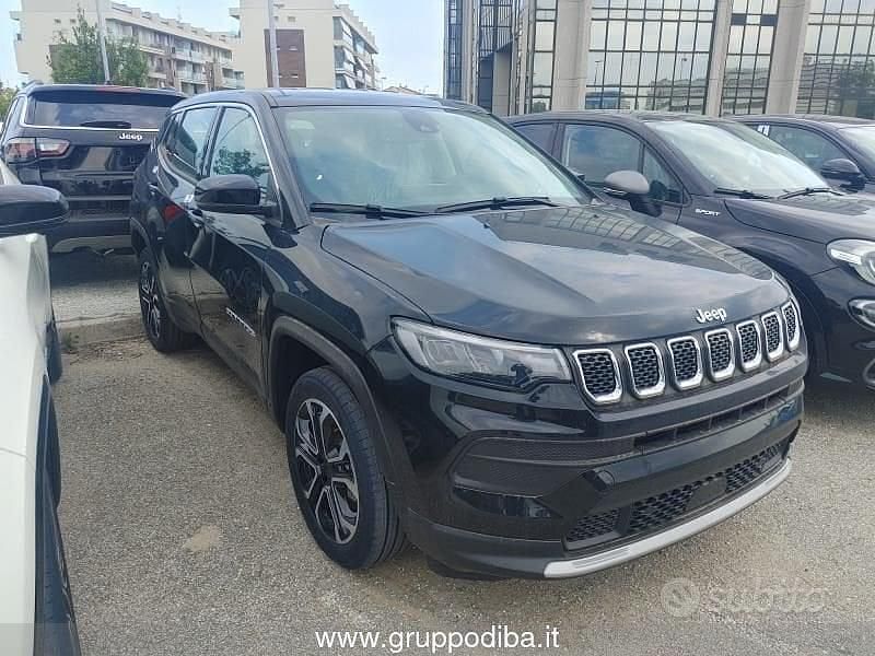 Usata Jeep Compass Altitude 130 CV (95 kW) 2024 Nero SUV