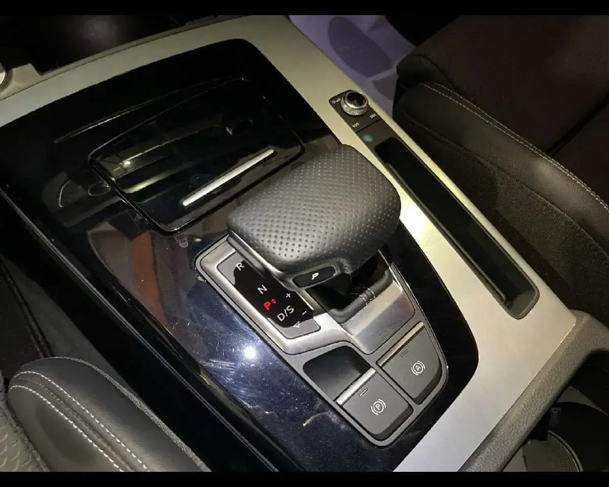 Usata Audi Q5 Sportback 204 CV (150 kW) 2025 Bianco SUV