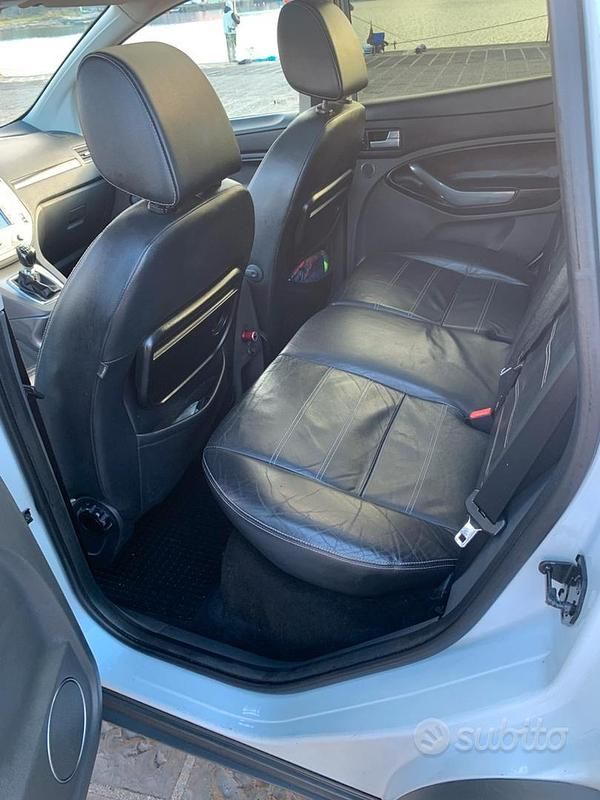 Usata Ford Kuga 140 CV (102 kW) 2009 Bianco SUV