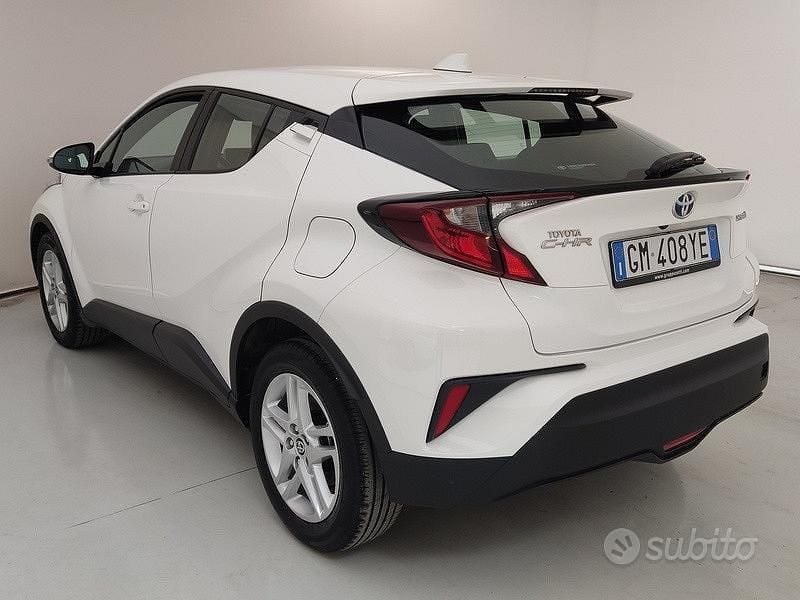 Usata Toyota C-HR Active 2023 Bianco SUV