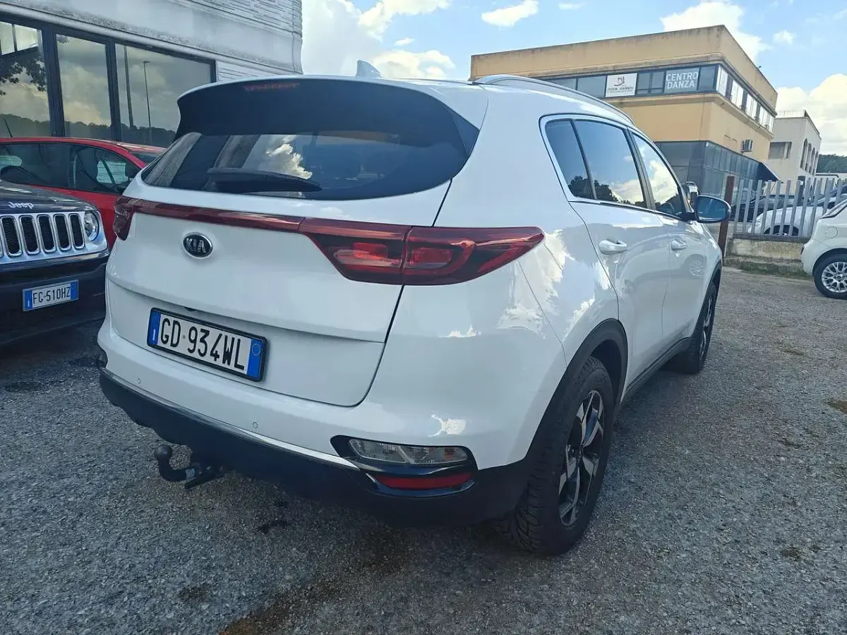Usata Kia Sportage Style 116 CV (85 kW) 2021 Bianco SUV