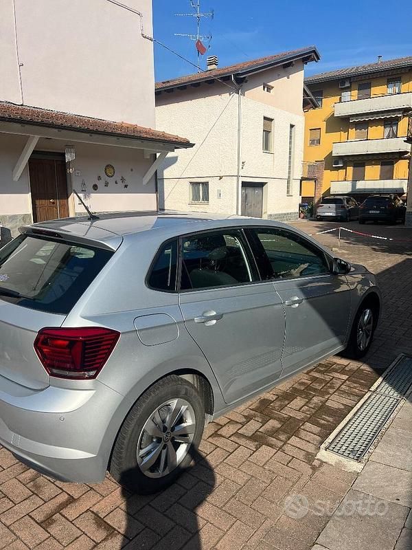Usata VW Polo 95 CV (69 kW) 2019 Grigio Berlina