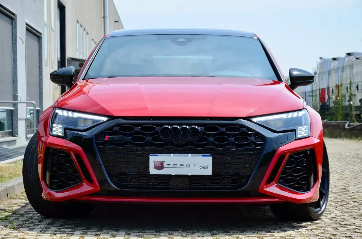 Usata Audi RS3 Sportback Ambiente 400 CV (294 kW) 2022 Utilitaria