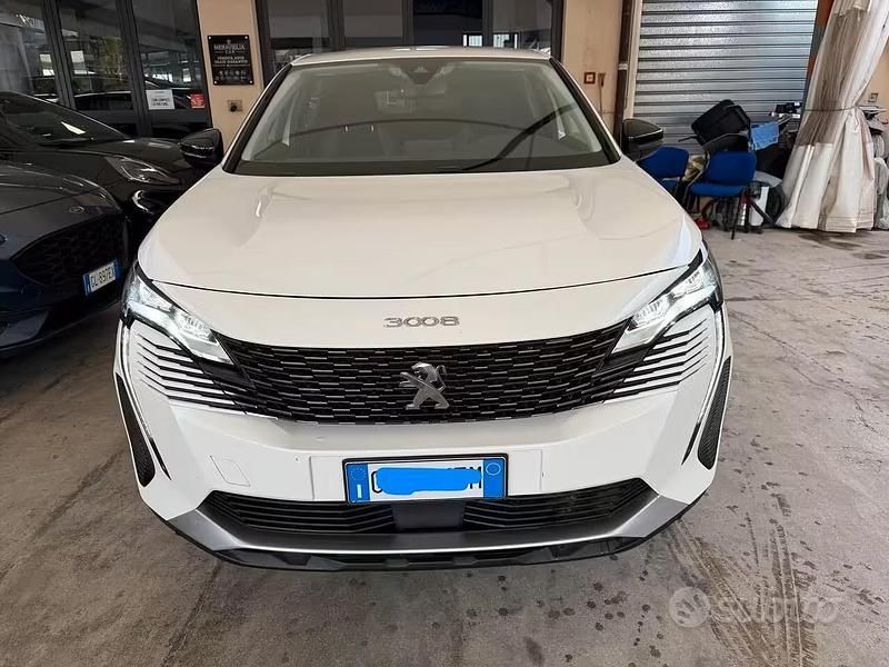 Usata Peugeot 3008 Active 130 CV (95 kW) 2022 Bianco SUV