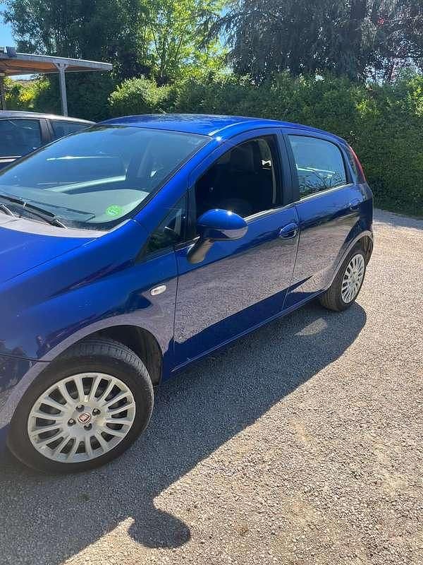 Usata Fiat Punto 73 CV (53 kW) 2009 Utilitaria
