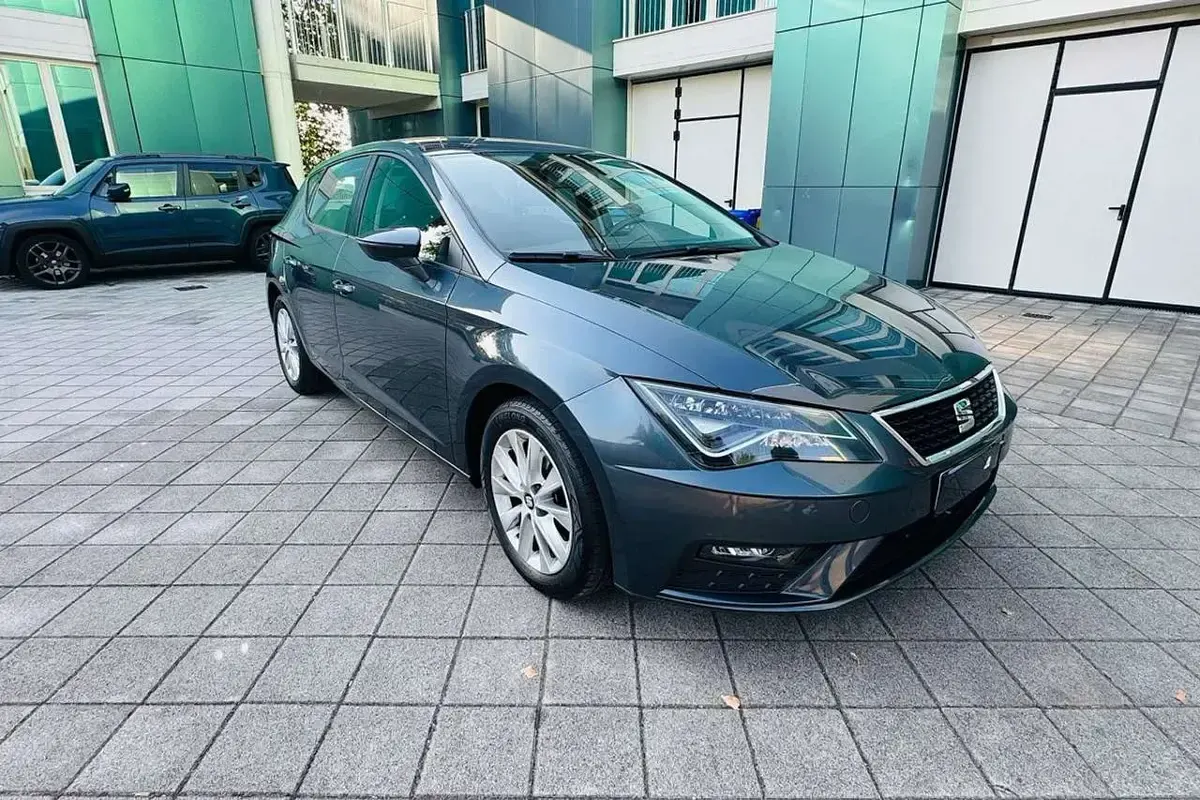 Usata Seat Leon Business 131 CV (96 kW) 2019 Altro Utilitaria
