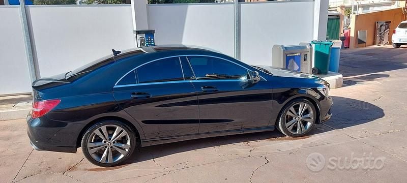 Usata Mercedes CLA180 109 CV (80 kW) 2019 Nero Berlina