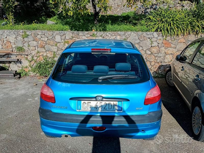 Usata Peugeot 206 60 CV (44 kW) 2001 Berlina