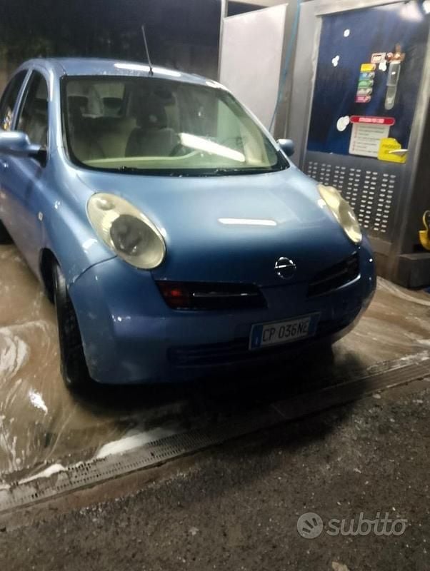 Usata Nissan Micra 65 CV (47 kW) 2004 Blu Utilitaria