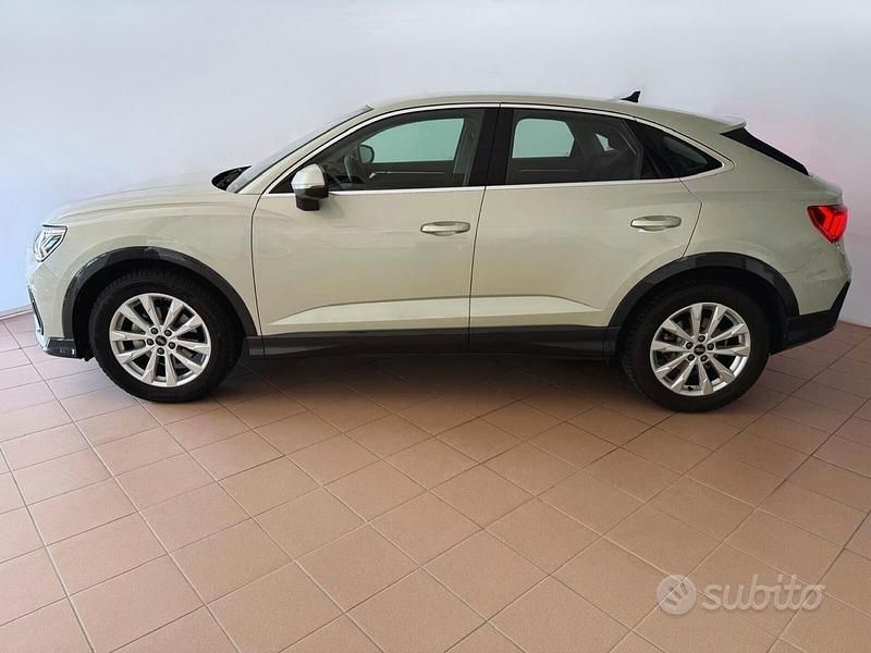 Usata Audi Q3 Business Plus 150 CV (110 kW) 2022 Grigio SUV