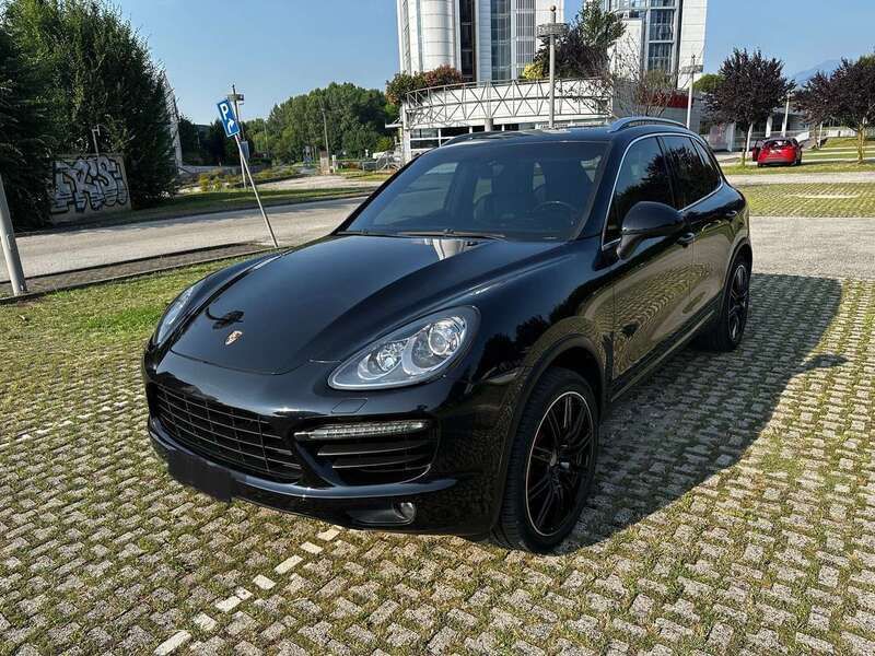 Nero Usata 2010 Porsche Cayenne Turbo SUV | 22.900 € (Ottimo prezzo) - Immagine 1/4