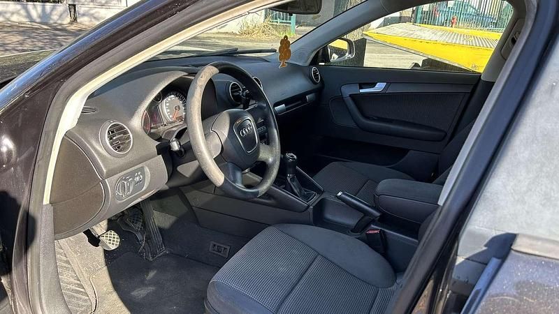 Usata 2006 Audi A3 Ambition Tre volumi | 1500 € (Super prezzo) - Immagine 1/4