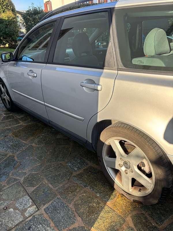 Usata Volvo V50 Momentum 136 CV (100 kW) 2004 Station wagon