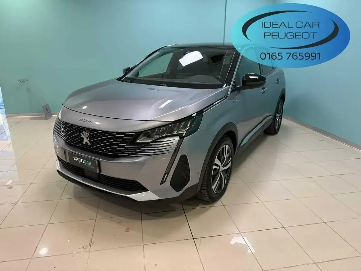Usata Peugeot 3008 Allure 181 CV (133 kW) 2022 Grigio SUV
