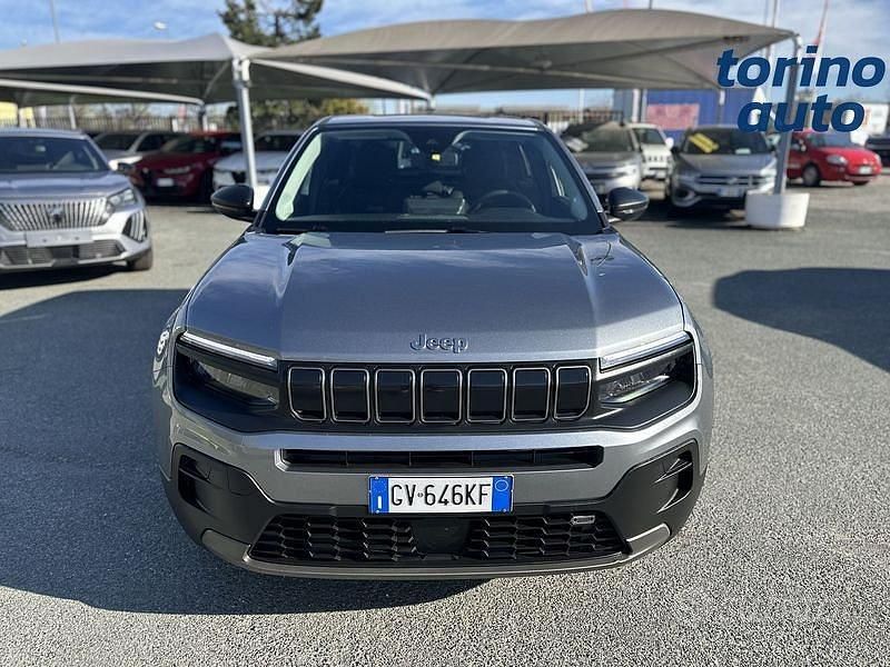 Occasion Jeep Avenger Longitude 101 ch (74 kW) 2024 Gris SUV