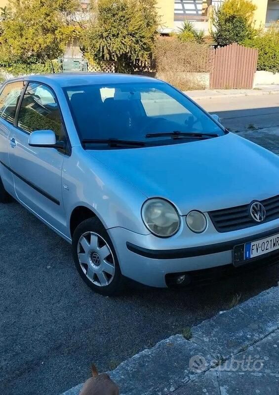 Grigio Usata 2005 VW Polo Coupé | 1350 € (Ottimo prezzo) - Immagine 1/3
