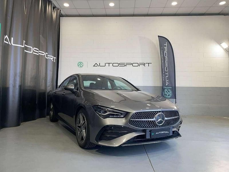 Usata Mercedes CLA200 Premium 163 CV (119 kW) 2023 Grigio Coupé