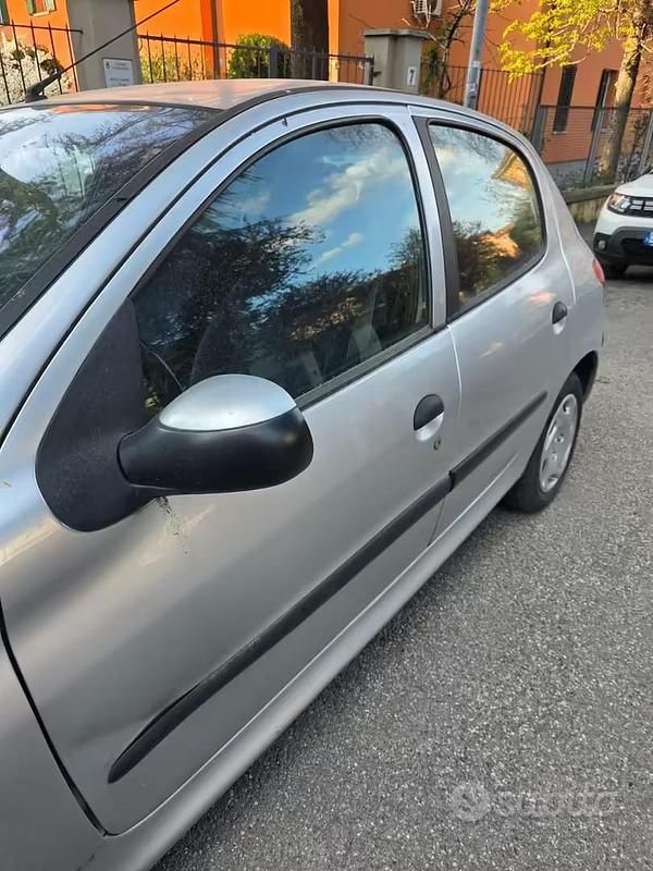 Usata Peugeot 206 2001 Grigio Berlina