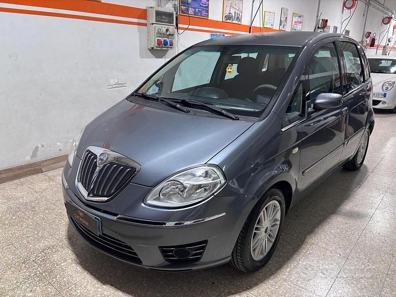 Usata Lancia Musa 90 CV (66 kW) 2009 Monovolume