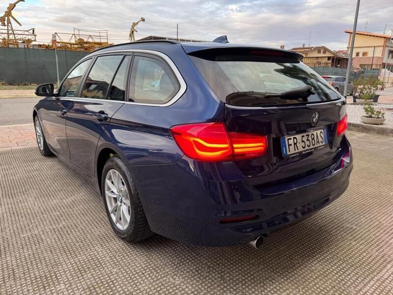 Usata BMW 318 Advantage 150 CV (110 kW) 2018 Blu Station wagon