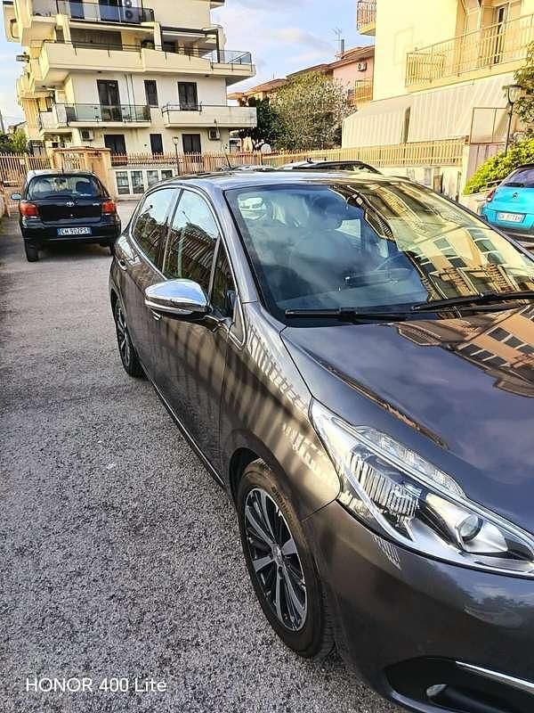 Usata Peugeot 208 Allure 75 CV (55 kW) 2018 Grigio Utilitaria