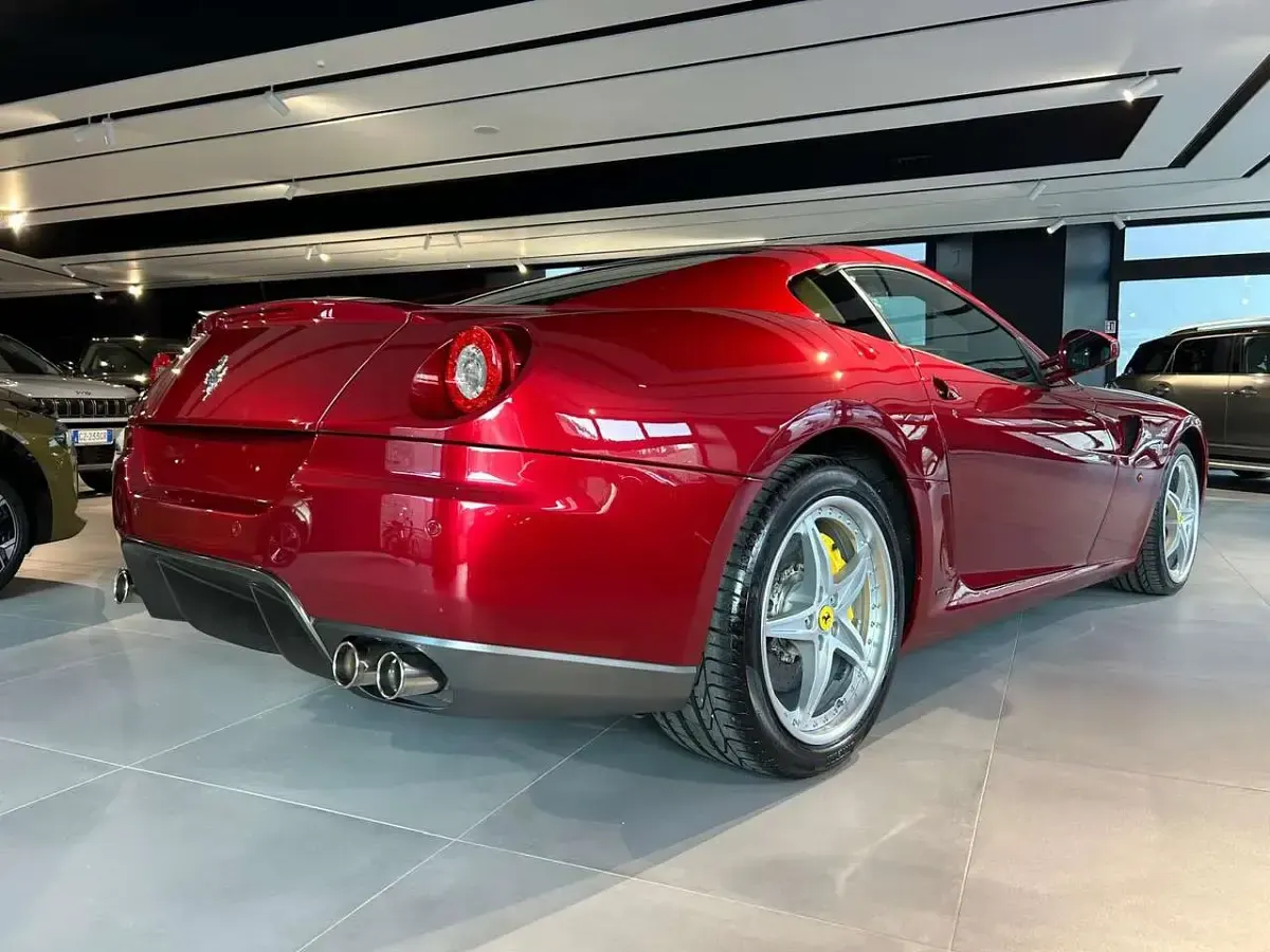 Usata Ferrari 599 620 CV (456 kW) 2007 Rosso Coupé