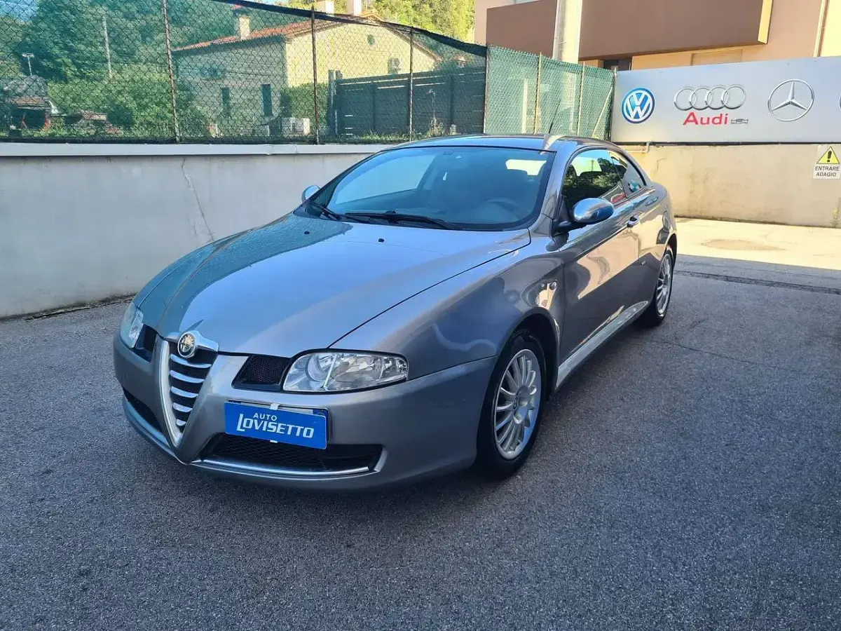 Usata Alfa Romeo GT 150 CV (110 kW) 2008 Grigio medio Coupé