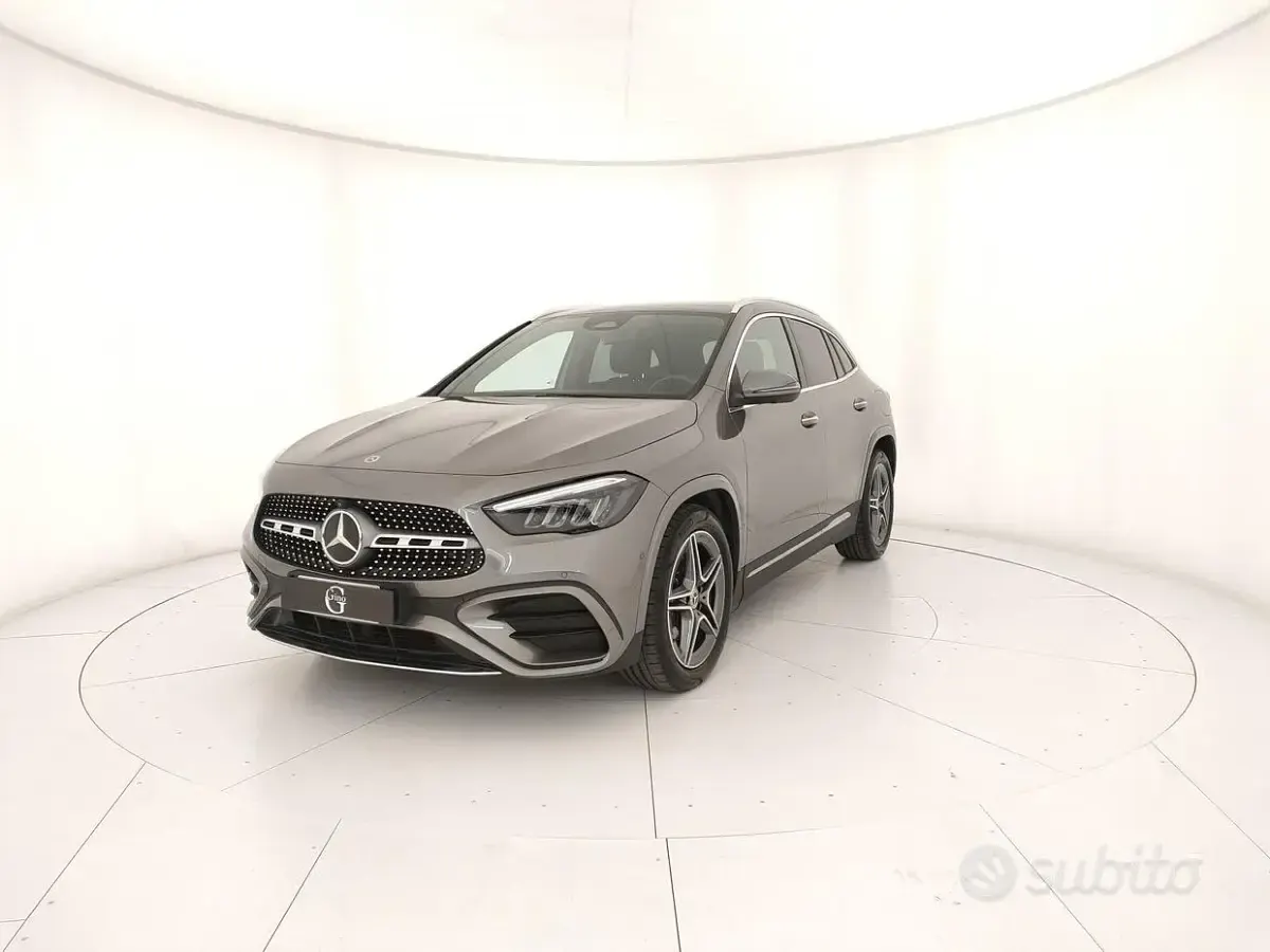 Usata Mercedes GLA200 AMG Line Premium 150 CV (110 kW) 2024 SUV