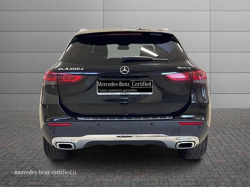 Begagnad Mercedes GLA200 150 HK (110 kW) 2022 Svart SUV