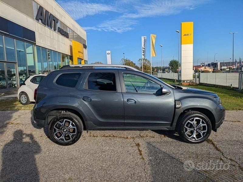 Usata Dacia Duster Prestige 101 CV (74 kW) 2020 Grigio SUV