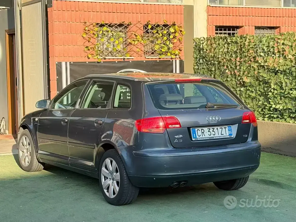 Usata Audi A3 Ambition 105 CV (77 kW) 2004 Grigio Utilitaria