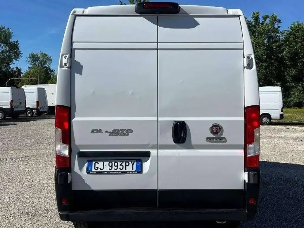 Usata Fiat Ducato 140 CV (102 kW) 2022 Bianco Furgone