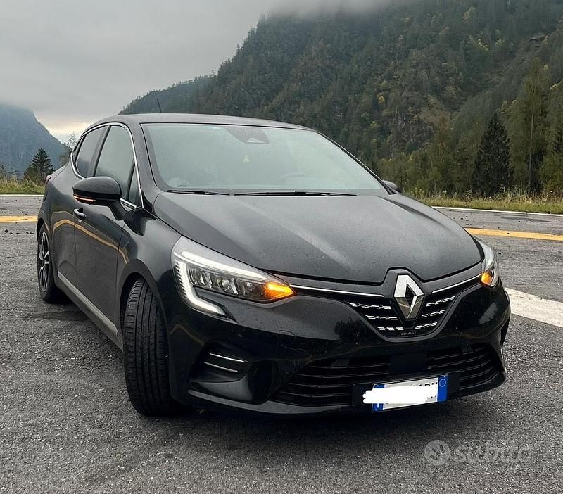 Usata Renault Clio V Intens 101 CV (74 kW) 2022 Nero Berlina
