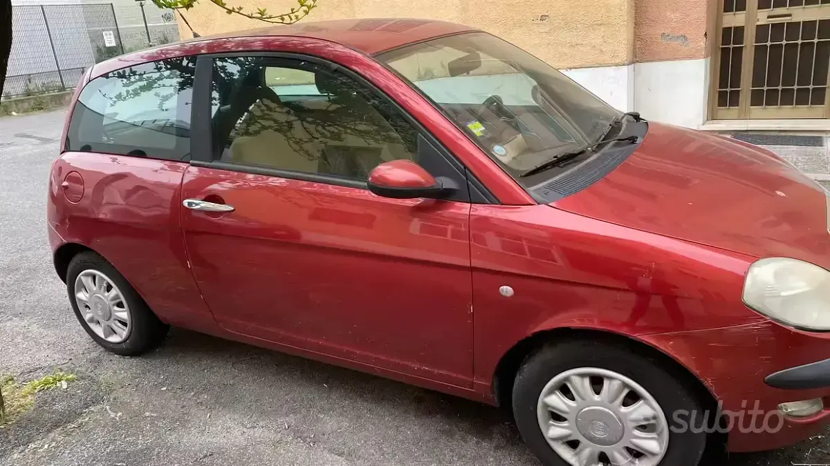 Usata Lancia Ypsilon 60 CV (44 kW) 2005 Rosso Utilitaria