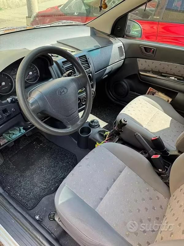 Usata Hyundai Getz 66 CV (48 kW) 2004 Grigio Utilitaria