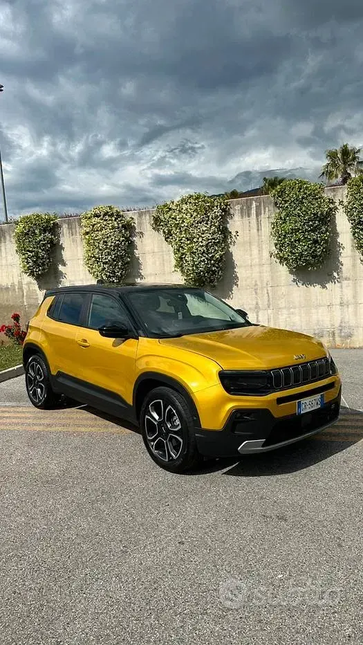 Usata Jeep Avenger Summit 101 CV (74 kW) 2023 Giallo SUV