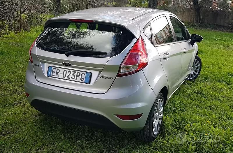 Usata Ford Fiesta 2013 Grigio Utilitaria