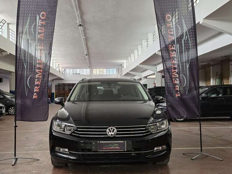 Nero Usata 2016 VW Passat Business Station wagon | 11.490 € (Super prezzo) - Immagine 1/4