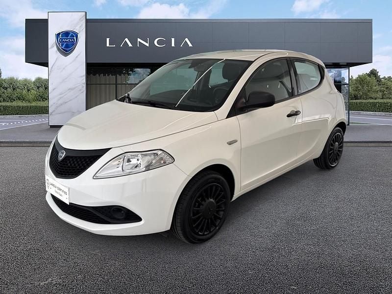 Usata Lancia Ypsilon 69 CV (50 kW) 2020 Bianco Utilitaria