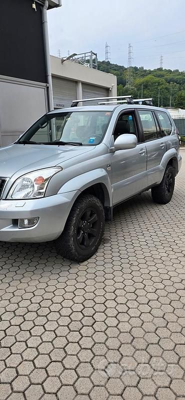 Grigio Usata 2005 Toyota Land Cruiser Station wagon | 17.000 € - Immagine 1/4